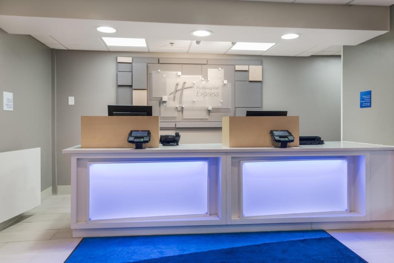 Holiday Inn Express - Plymouth By Ihg Zewnętrze zdjęcie